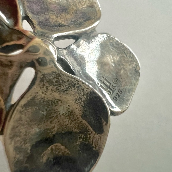 James Avery RETIRED RARE Radiant Blossom pendant - Picture 3 of 9